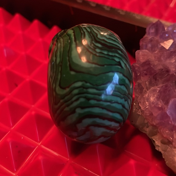 MALACHITE SKULLS - Picture 6 of 10